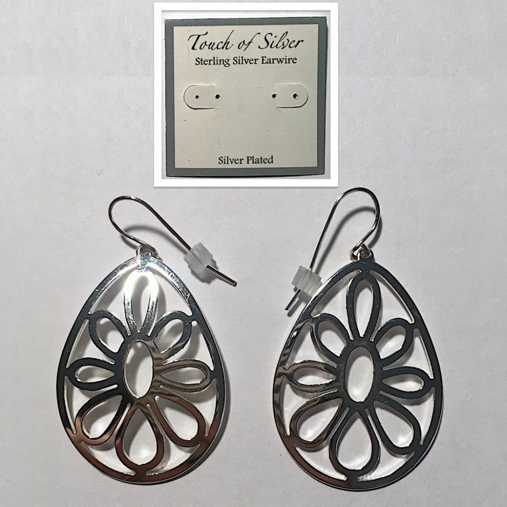 NWT Touch of Silver Floral Cutout Earrings (Silver Plated)